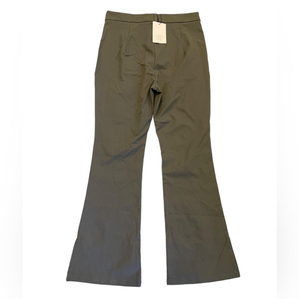 🫶🏻 Sheinbae Flare Pants - Picture 2 of 4